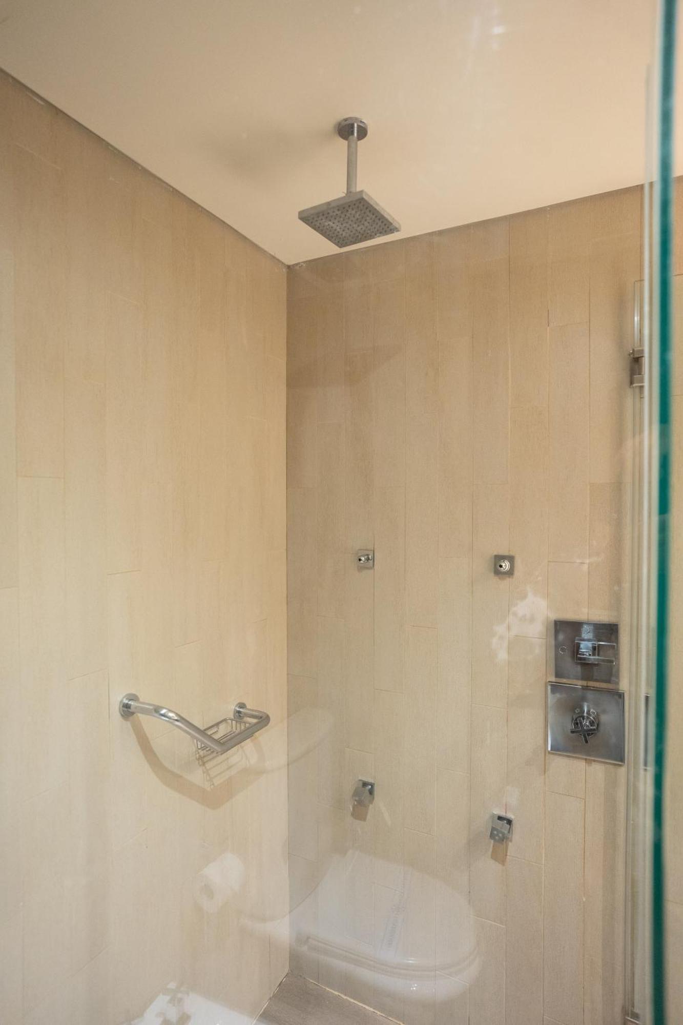 Hotel Bariloche Suites Экстерьер фото