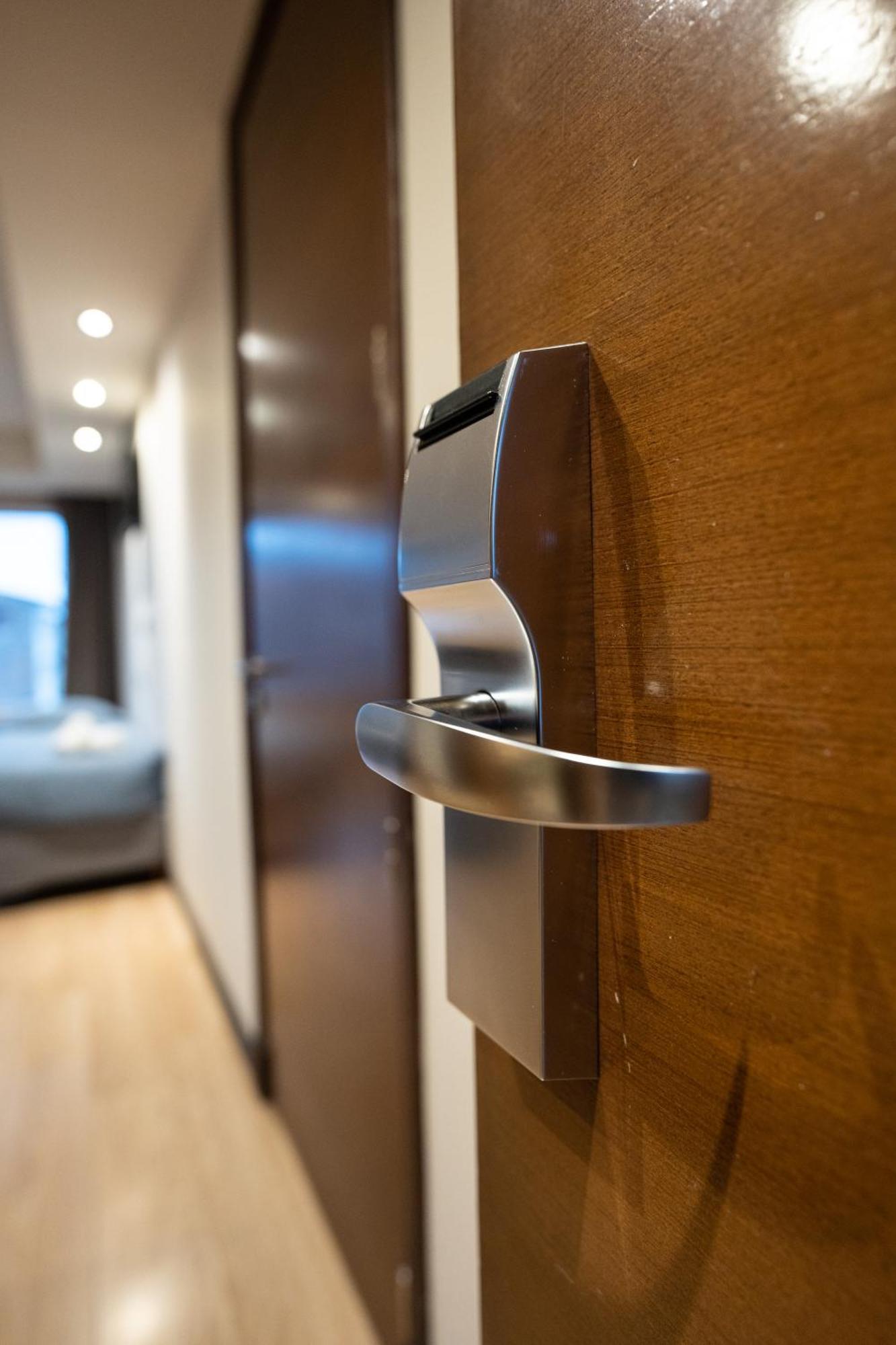 Hotel Bariloche Suites Экстерьер фото